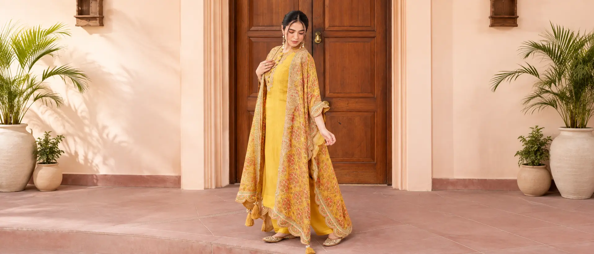 Why Should You Have Emergency Outfits For Weddings